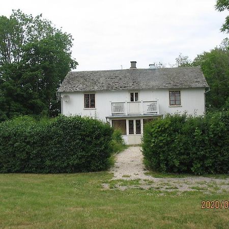 Amazing Home In Mellerud With 4 Bedrooms And Wifi 外观 照片