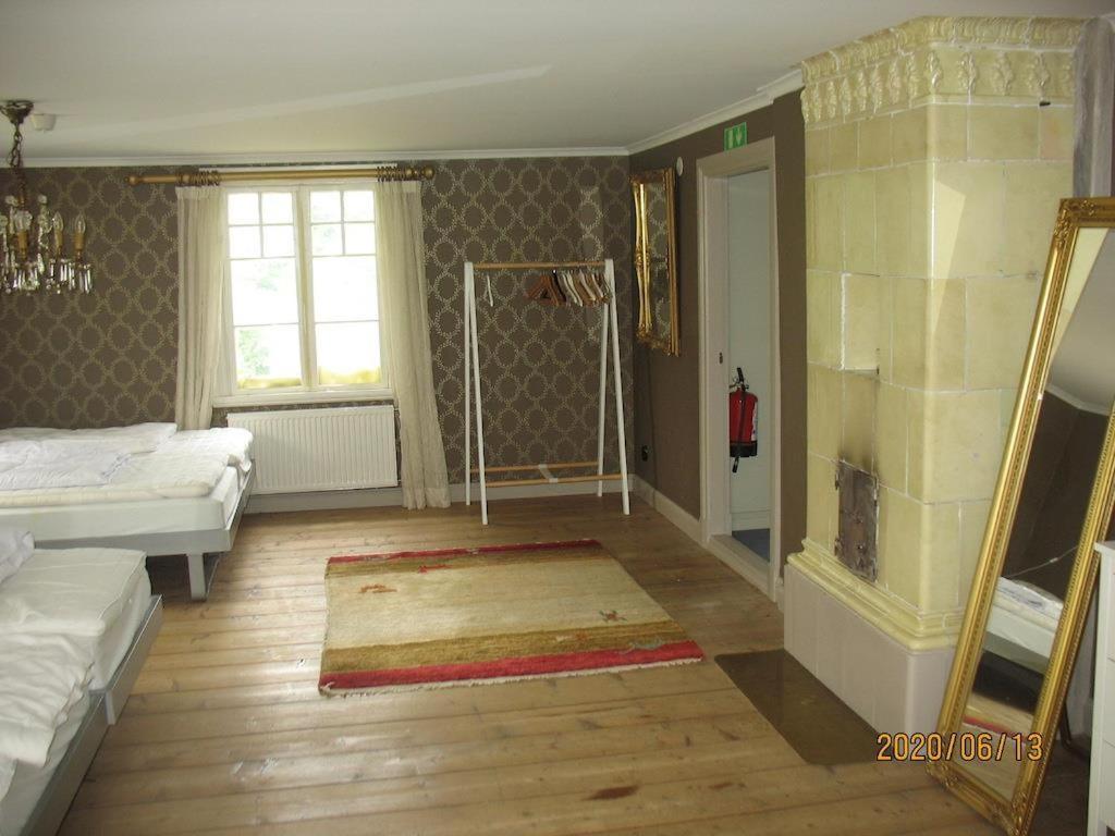 Amazing Home In Mellerud With 4 Bedrooms And Wifi 外观 照片